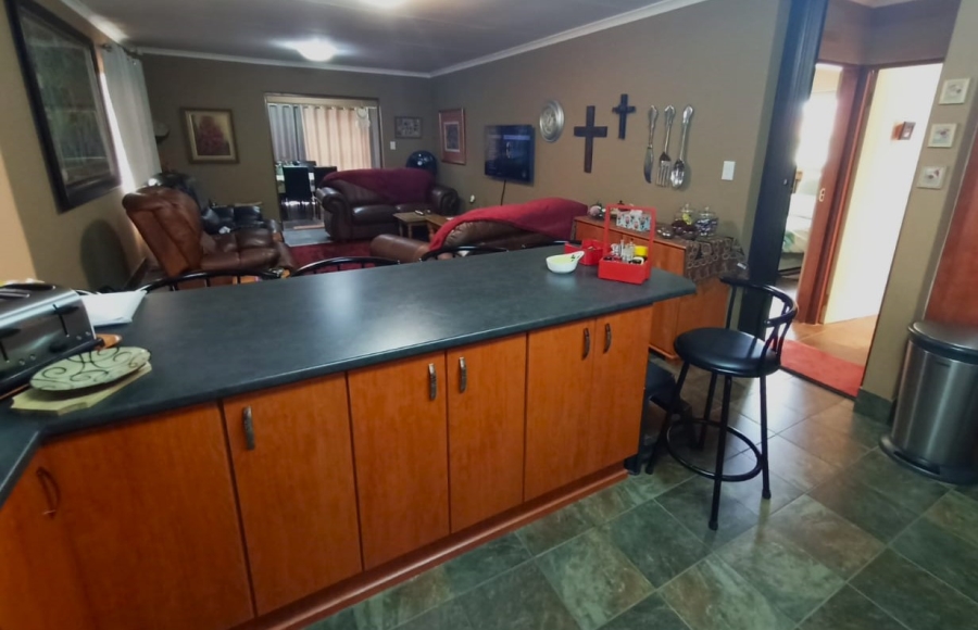 2 Bedroom Property for Sale in Humansdorp Eastern Cape